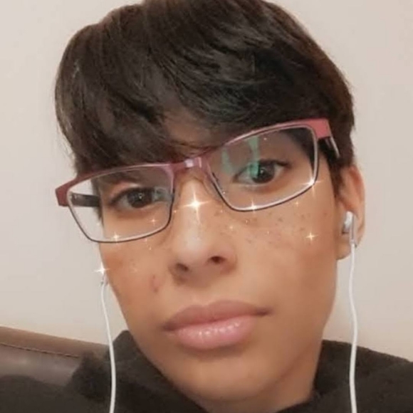 Meet your Posher, Aneesha - Picture 1 of 1